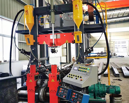 Hbeam assemble-weld-straightenthree in one machine/