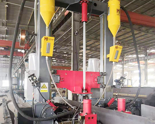 Hbeam assemble-weld-straightenthree in one machine/