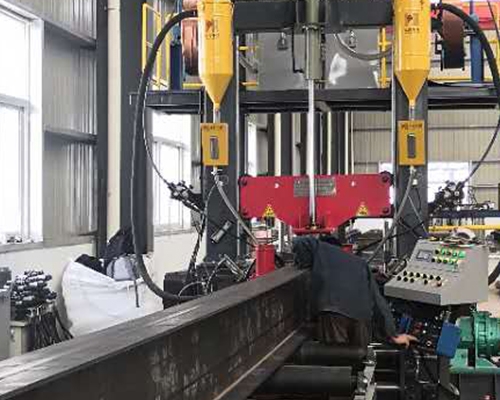 Hbeam assemble-weld-straighten three in one machine