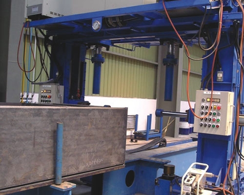 Box column assembly machine